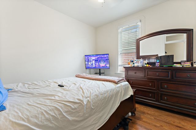 1132 E 44th Street, Chicago, IL 60653