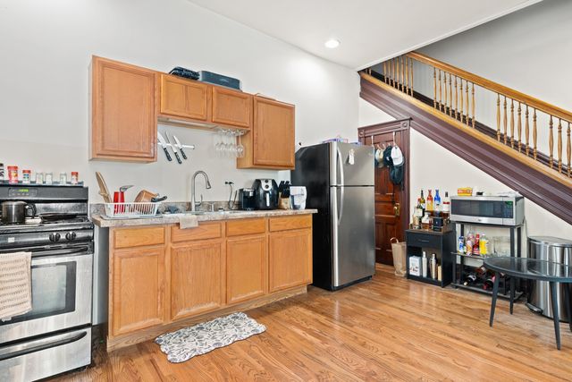 1132 E 44th Street, Chicago, IL 60653