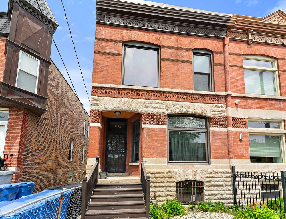1132 E 44th Street, Chicago, IL 60653