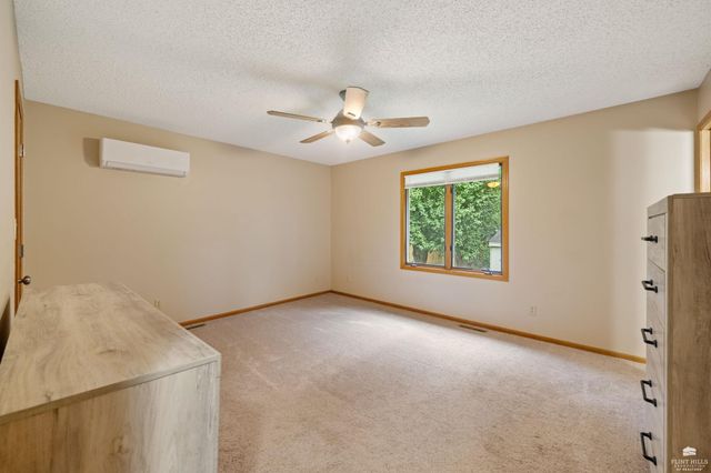 3360 Effingham Drive, Manhattan, KS 66503