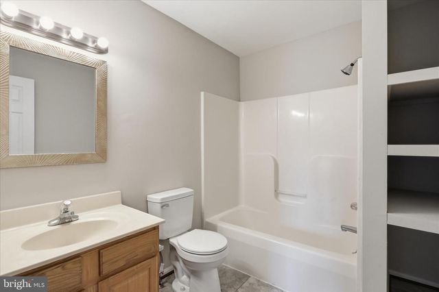 309 E RIDGE DR, Hagerstown, MD 21740