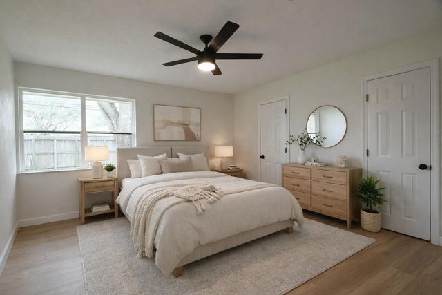 10902 Chimney Rock Rd, Houston, TX 77096