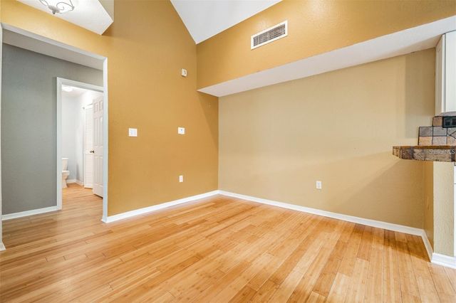 9156 LAKE CHASE ISLAND WAY 9156, Tampa, FL 33626