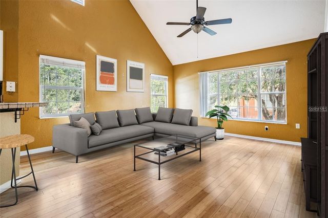 9156 LAKE CHASE ISLAND WAY 9156, Tampa, FL 33626