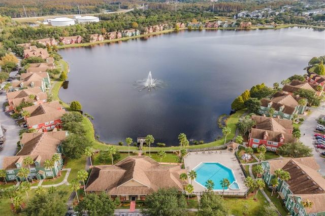 9156 LAKE CHASE ISLAND WAY 9156, Tampa, FL 33626