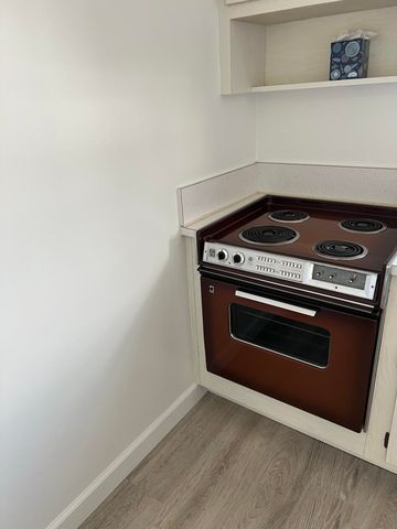 2736 Dudley Drive E I, West Palm Beach, FL 33415