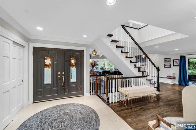 305 Westwind Court, Norwood, NJ 07648