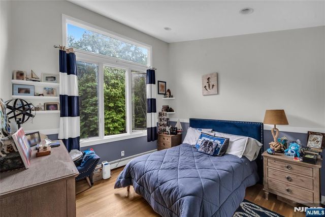 305 Westwind Court, Norwood, NJ 07648