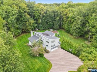 305 Westwind Court, Norwood, NJ 07648