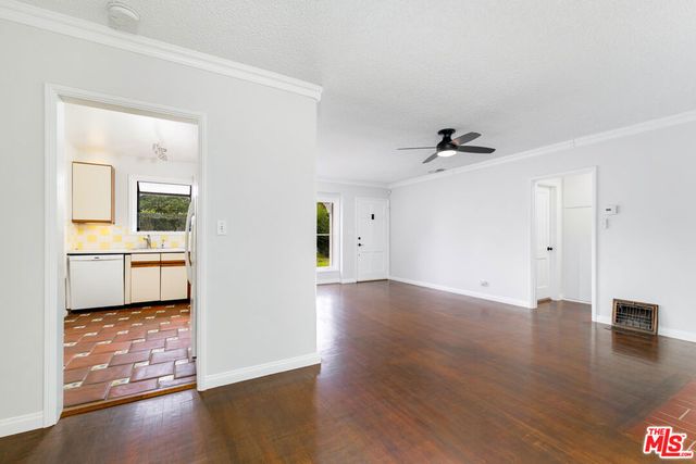 3744 Mountain View Avenue, Pasadena, CA 91107