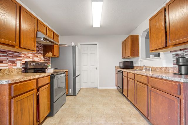 16435 Peyton Ridge Circle, Houston, TX 77049