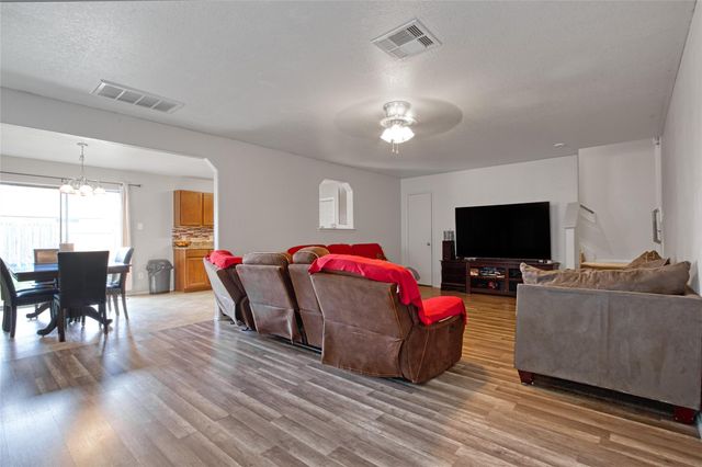 16435 Peyton Ridge Circle, Houston, TX 77049