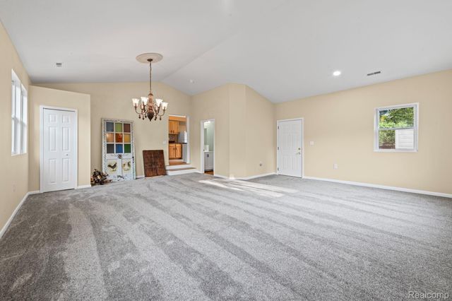 20374 Melrose Street, Southfield, MI 48075