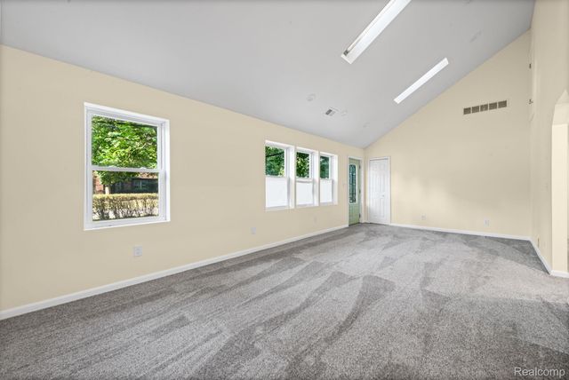 20374 Melrose Street, Southfield, MI 48075