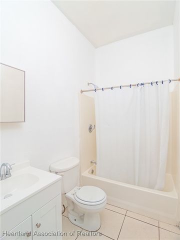 543 Rose Avenue, Sebring, FL 33870