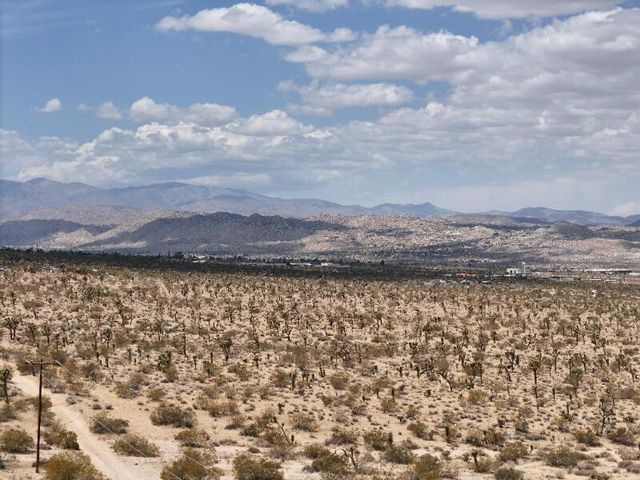 7608 Olympic Road, Joshua Tree, CA 92252