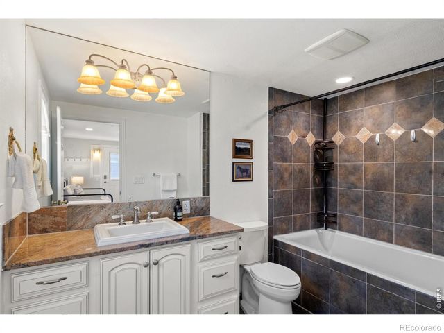 9172 Jotipa Drive, Longmont, CO 80503