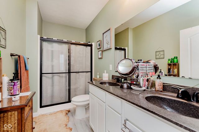 4142 Cairo Way, Avon, IN 46123