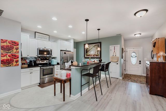4142 Cairo Way, Avon, IN 46123