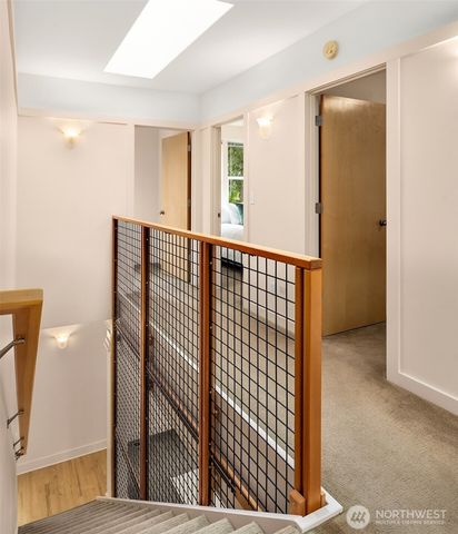 1025 NE 130th Street, Seattle, WA 98125