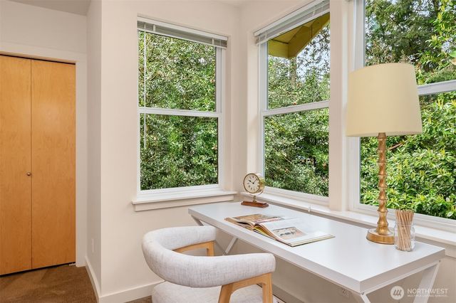 1025 NE 130th Street, Seattle, WA 98125