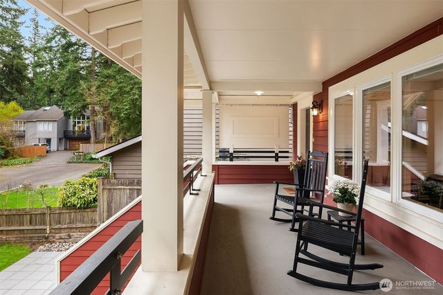 1025 NE 130th Street, Seattle, WA 98125