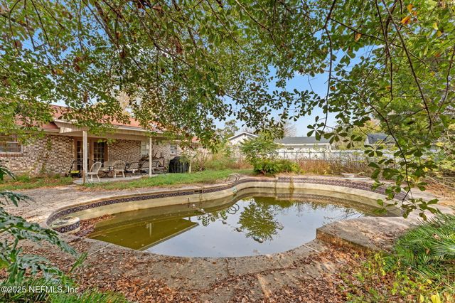 3769 SPRING LAKE Road, Jacksonville, FL 32210