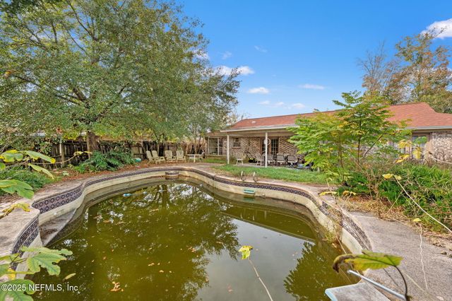 3769 SPRING LAKE Road, Jacksonville, FL 32210