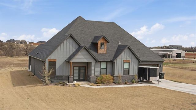 2600 Hayfield Way, Guthrie, OK 73044