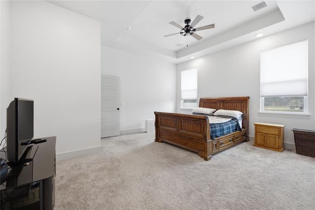 2600 Hayfield Way, Guthrie, OK 73044