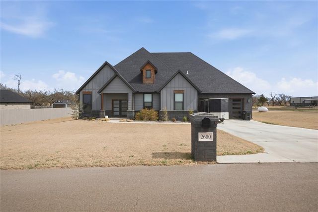 2600 Hayfield Way, Guthrie, OK 73044
