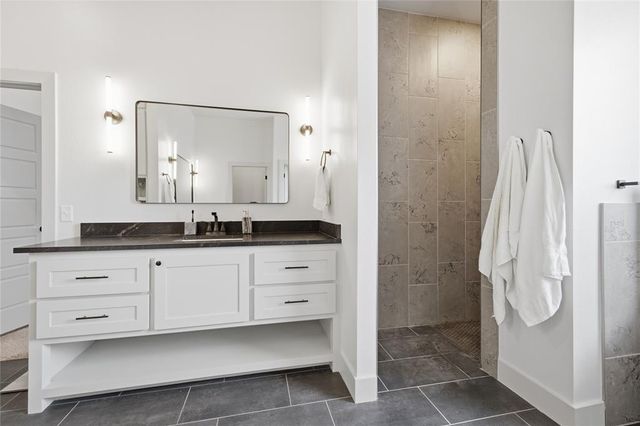 2600 Hayfield Way, Guthrie, OK 73044