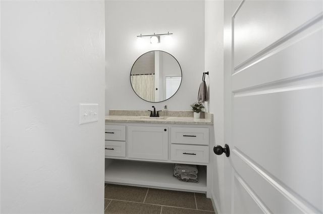 2600 Hayfield Way, Guthrie, OK 73044