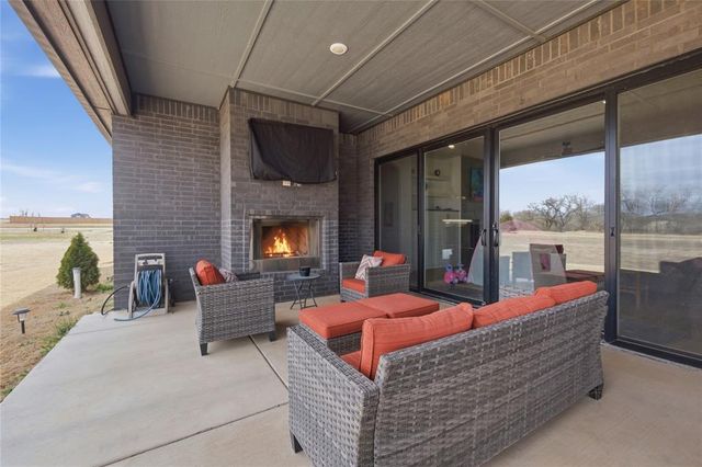 2600 Hayfield Way, Guthrie, OK 73044