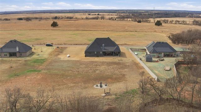 2600 Hayfield Way, Guthrie, OK 73044