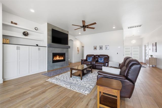 2600 Hayfield Way, Guthrie, OK 73044