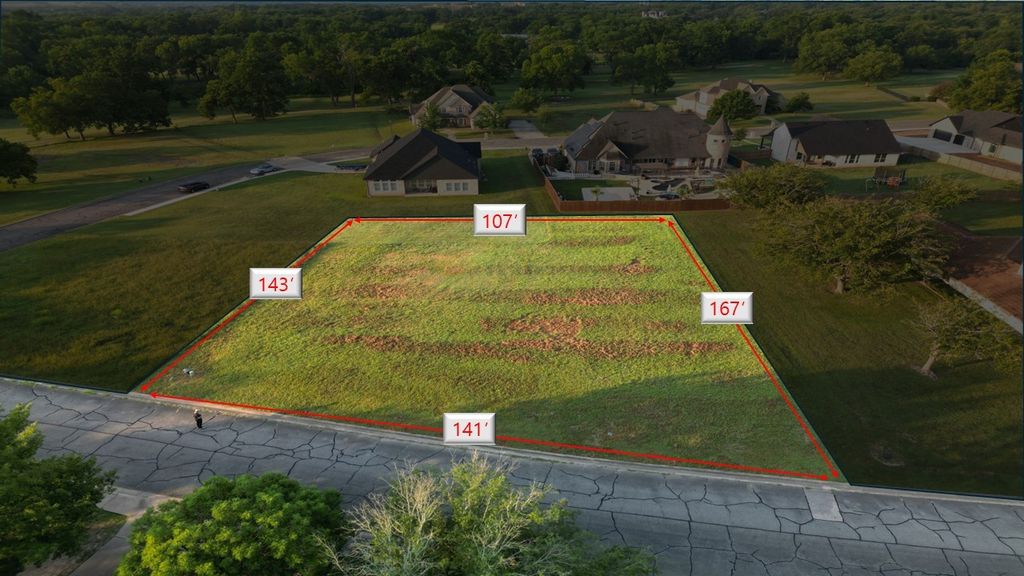 1204 Ranch Drive, Bonham, TX 75418