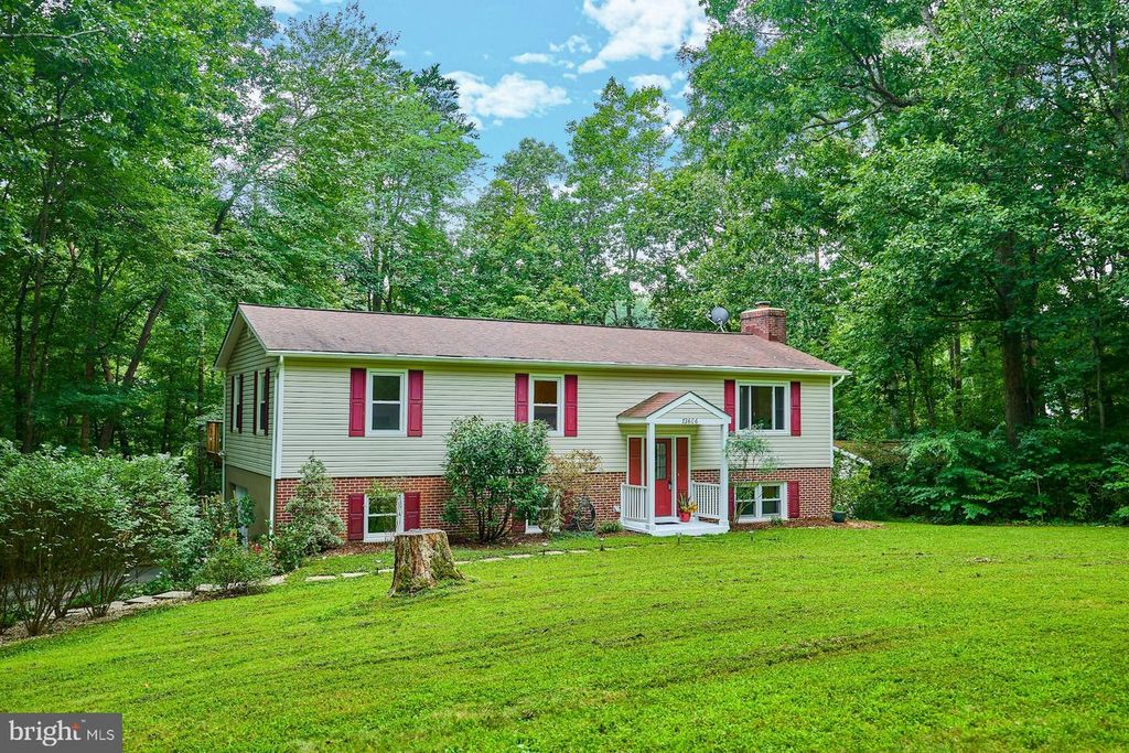 13606 WAYLON LN, Manassas, VA 20112