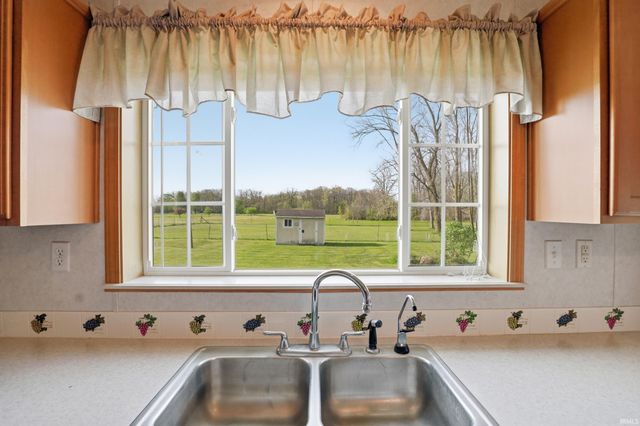 3516 County Road 52, Auburn, IN 46706