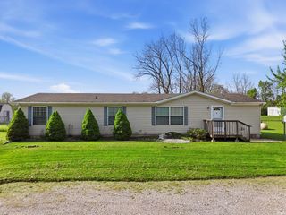 3516 County Road 52, Auburn, IN 46706