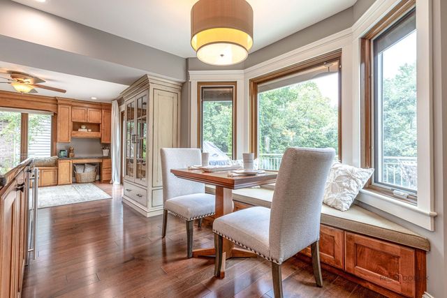 2768 Glendower Terrace, Elgin, IL 60124