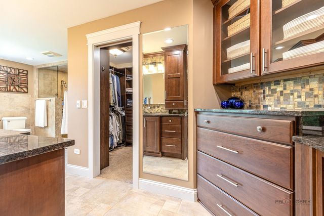 2768 Glendower Terrace, Elgin, IL 60124