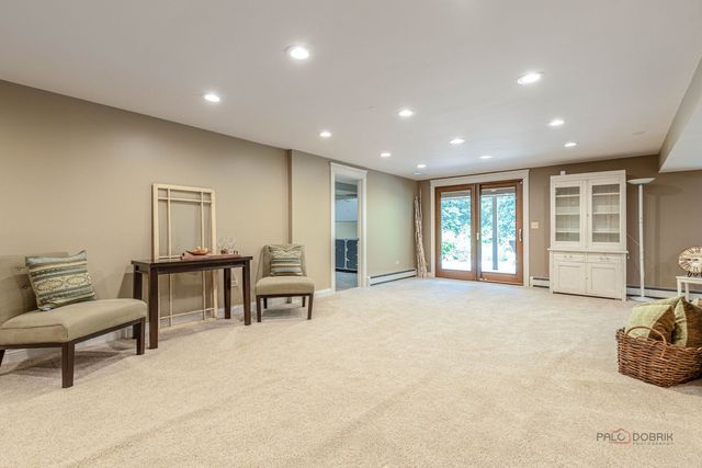 2768 Glendower Terrace, Elgin, IL 60124