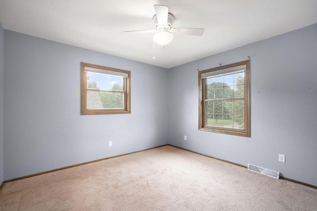 6642 Radburn LANE, Greendale, WI 53129