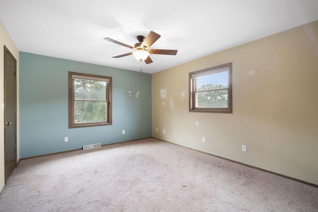 6642 Radburn LANE, Greendale, WI 53129