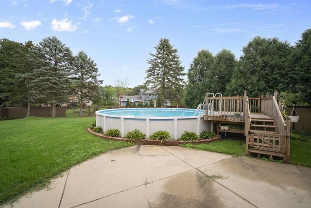 6642 Radburn LANE, Greendale, WI 53129