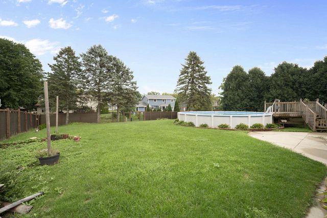 6642 Radburn LANE, Greendale, WI 53129
