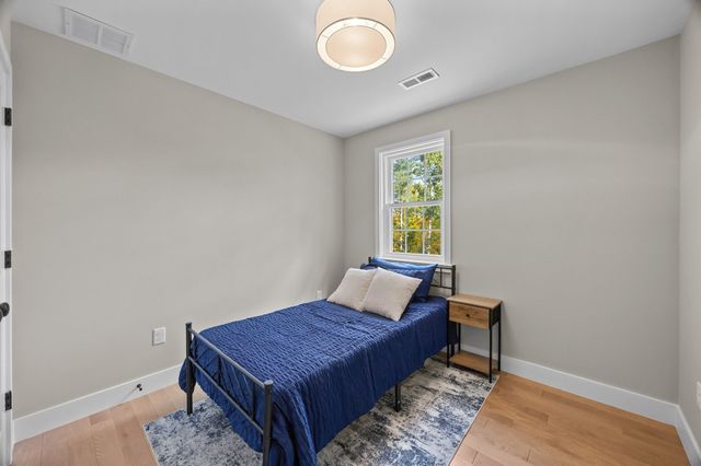 128 Old Southbridge Road, Dudley, MA 01571