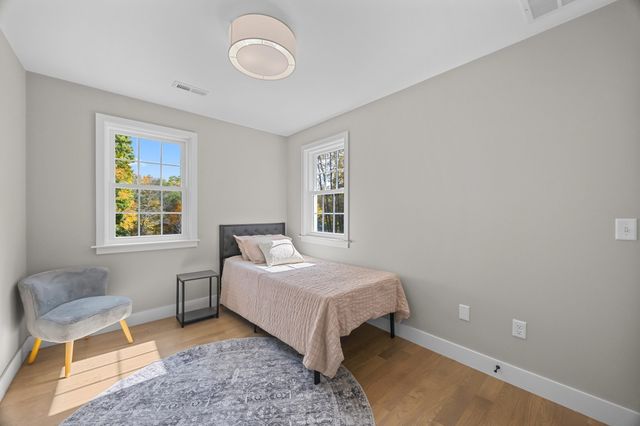 128 Old Southbridge Road, Dudley, MA 01571