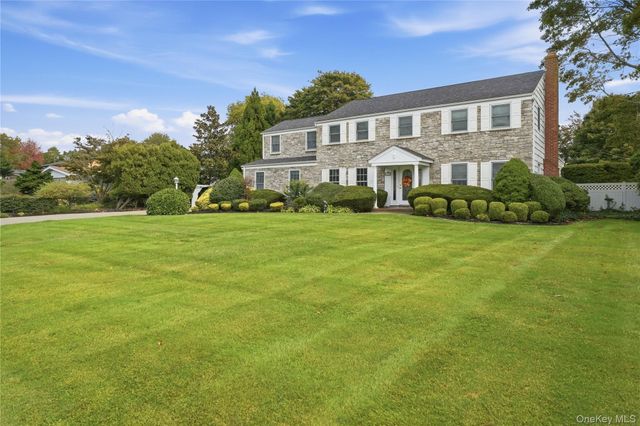 15 Saltmeadow Lane, Bayport, NY 11705